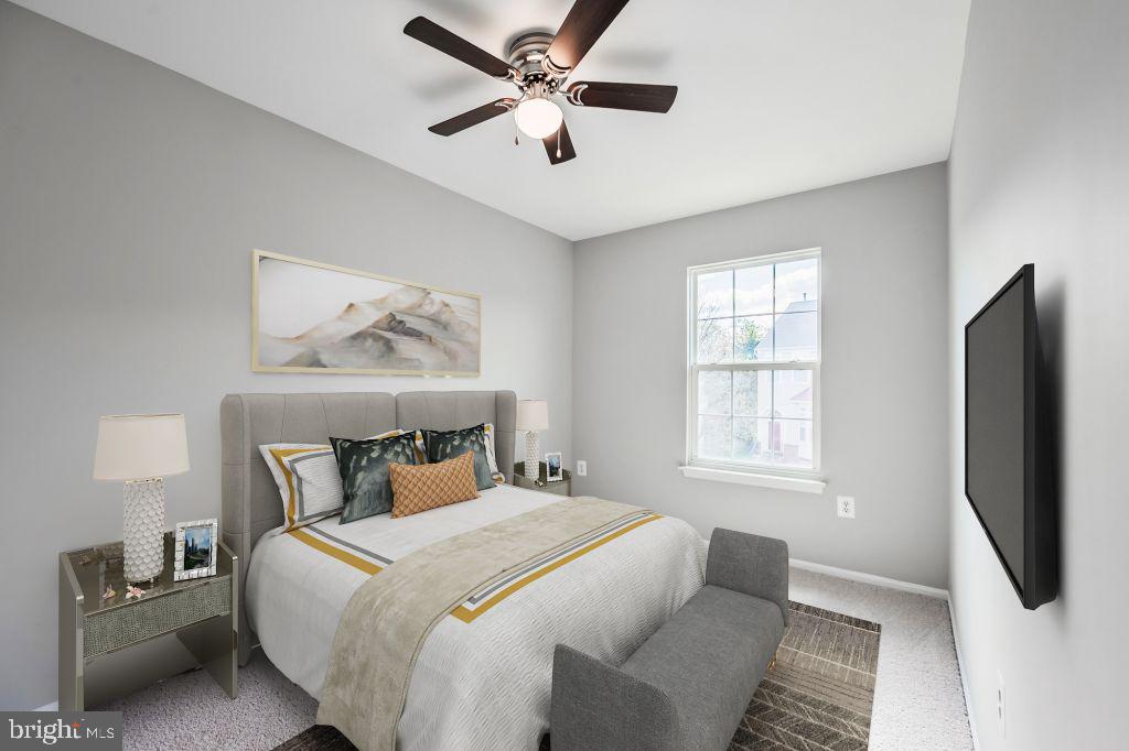 AUTUMN CHASE HUNT - Residential