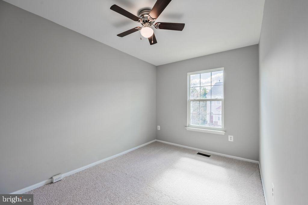 AUTUMN CHASE HUNT - Residential