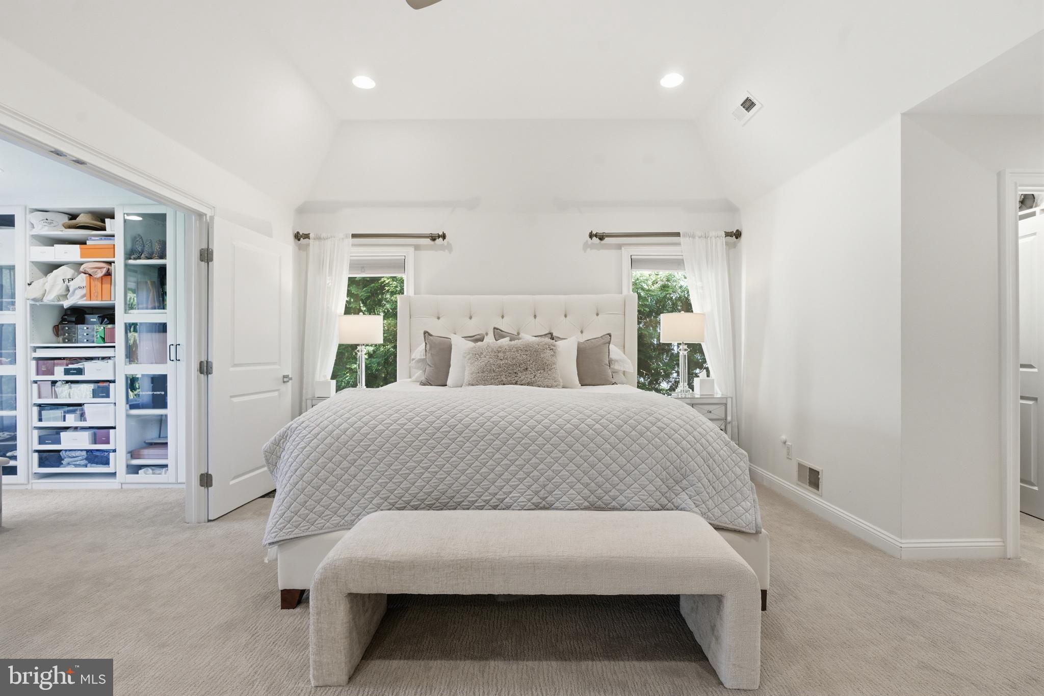 NORTHWOOD - Residential