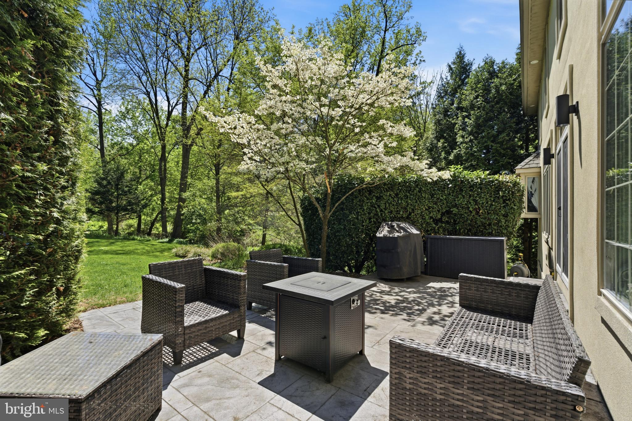 NORTHWOOD - Residential