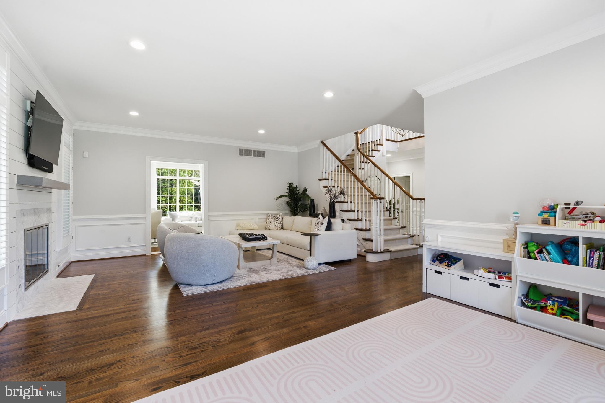 NORTHWOOD - Residential