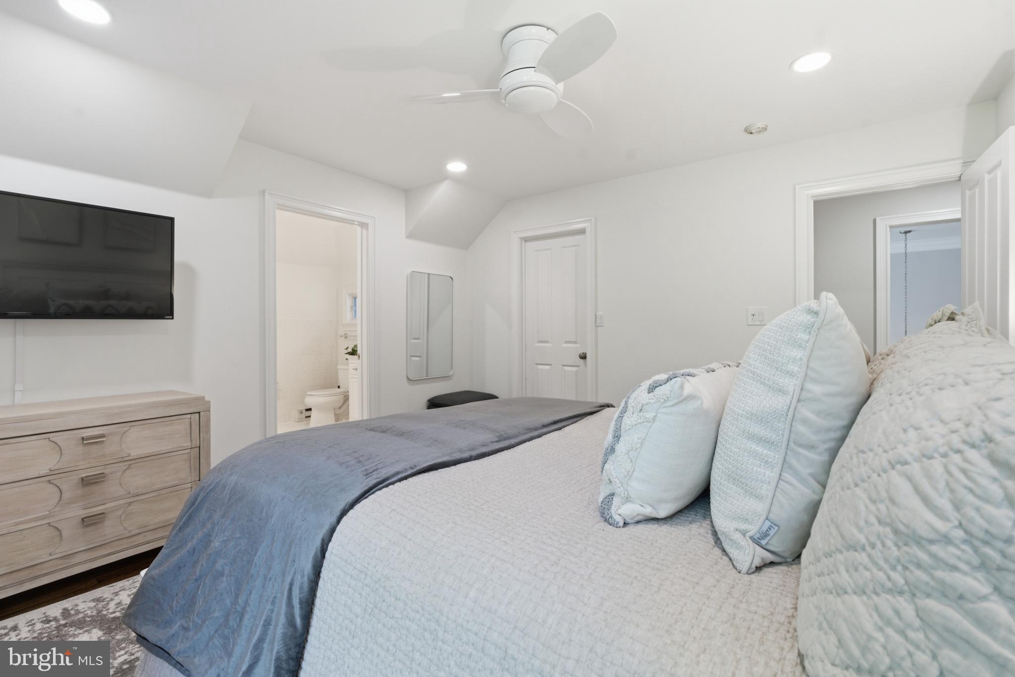 NORTHWOOD - Residential