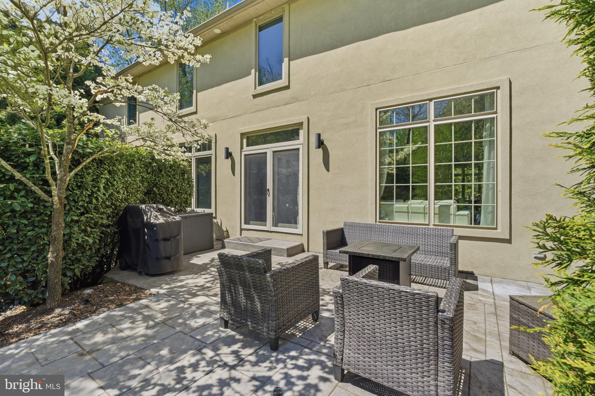 NORTHWOOD - Residential