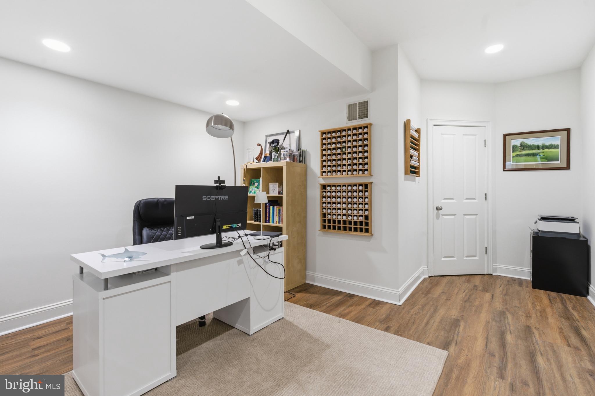 NORTHWOOD - Residential