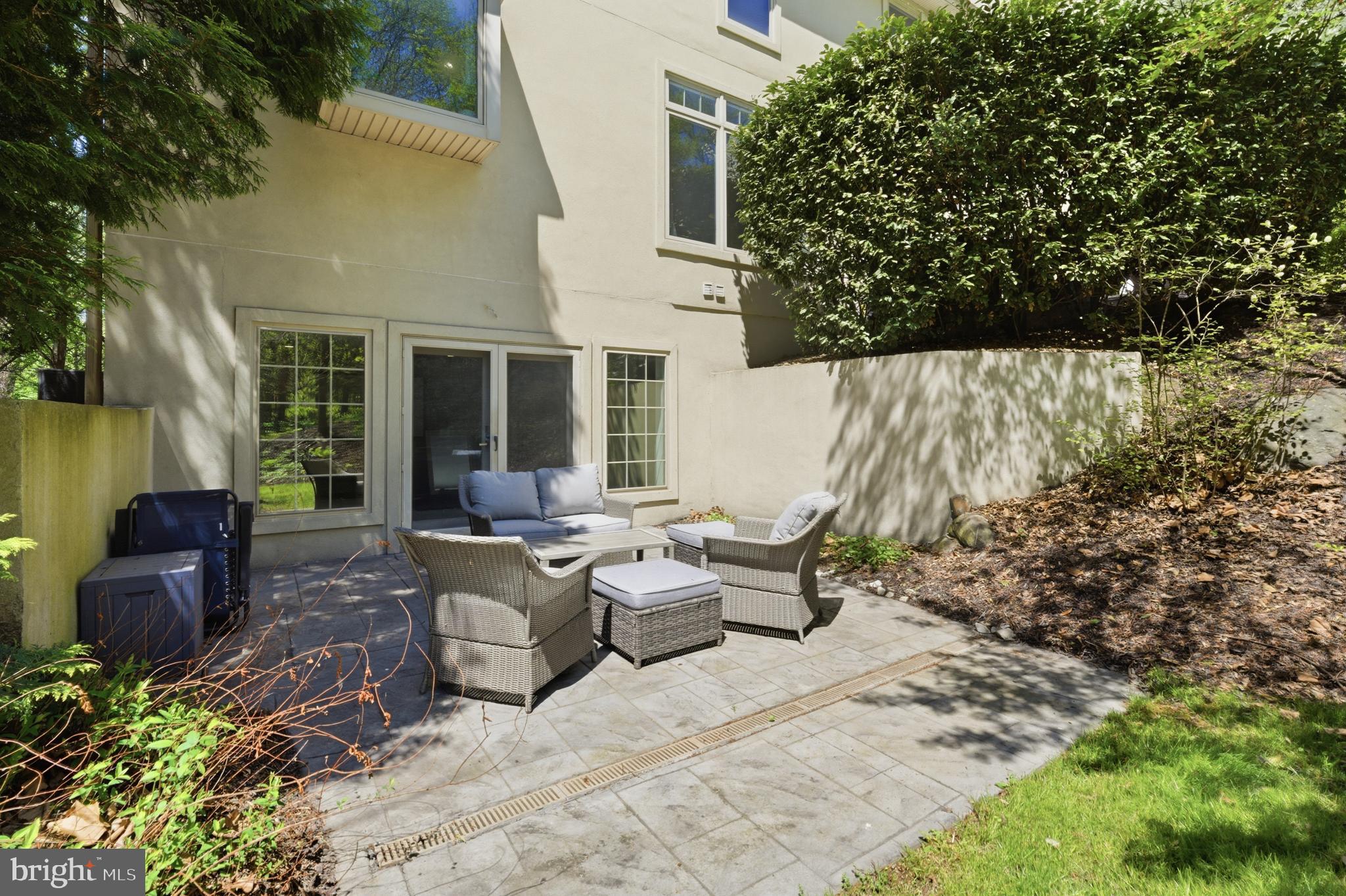 NORTHWOOD - Residential