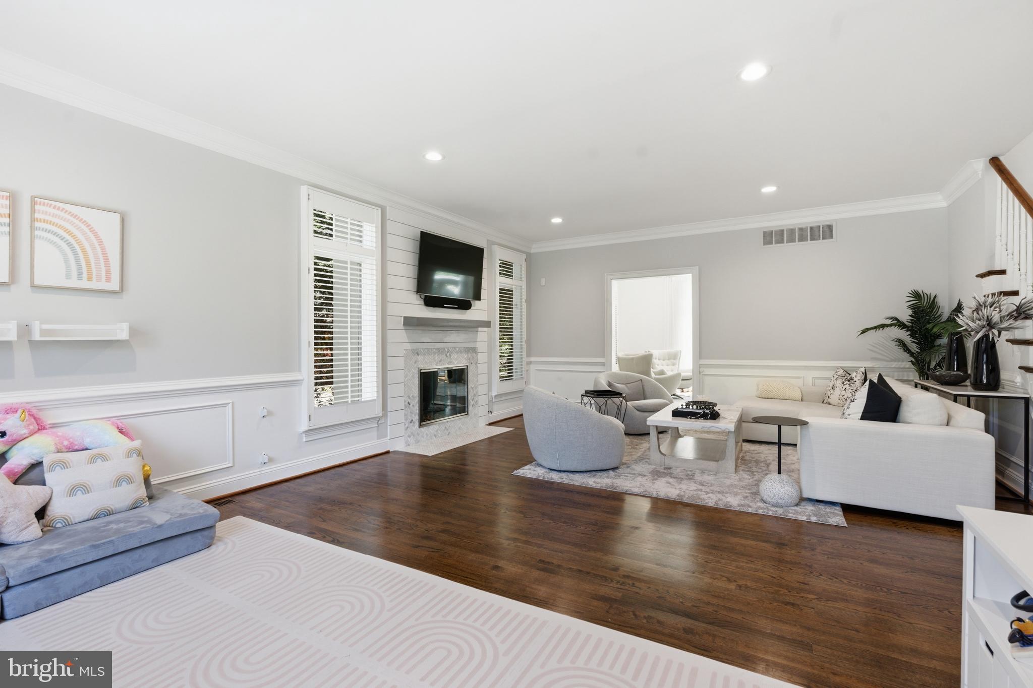 NORTHWOOD - Residential