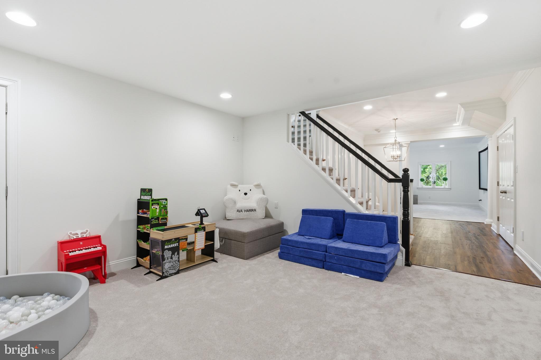 NORTHWOOD - Residential