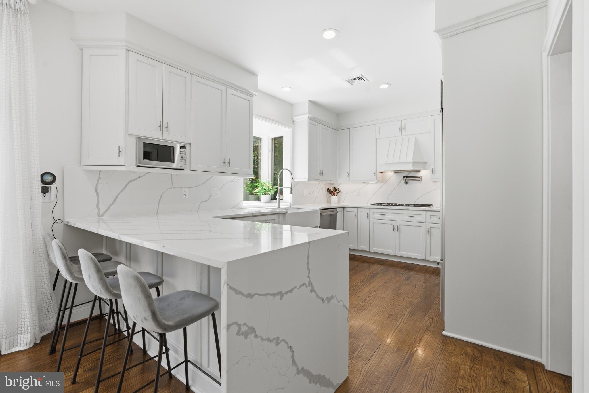 NORTHWOOD - Residential