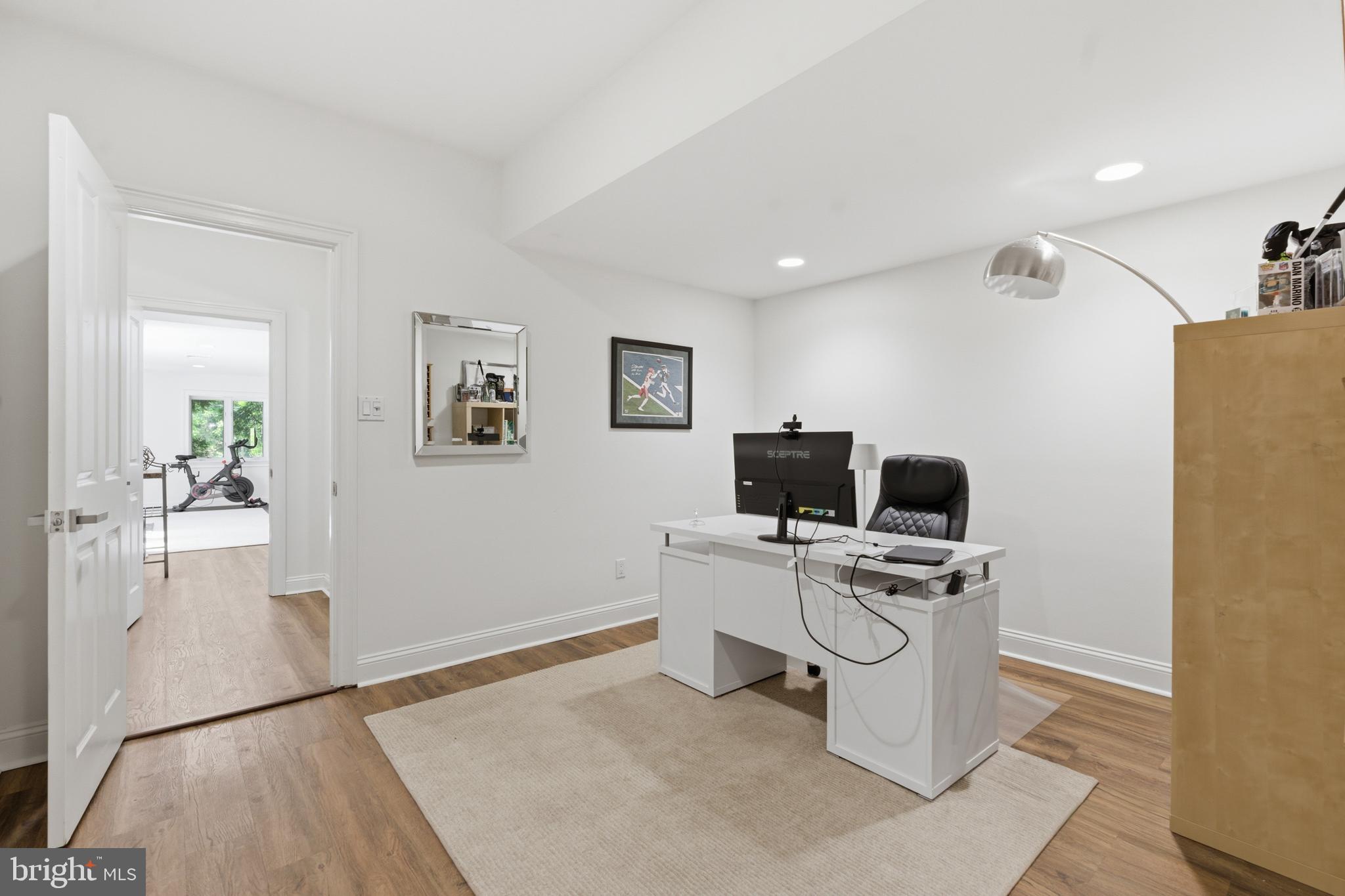 NORTHWOOD - Residential