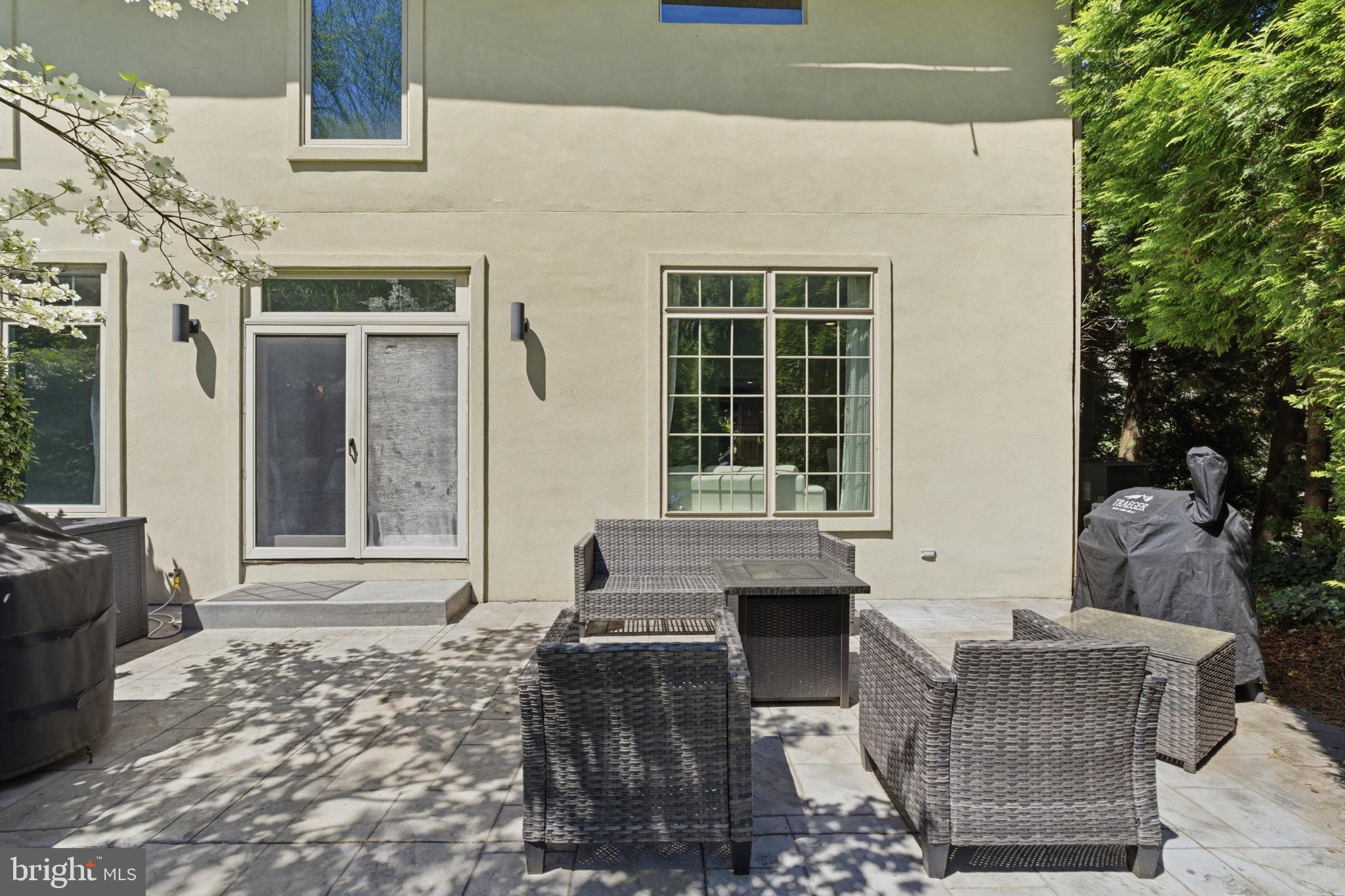 NORTHWOOD - Residential