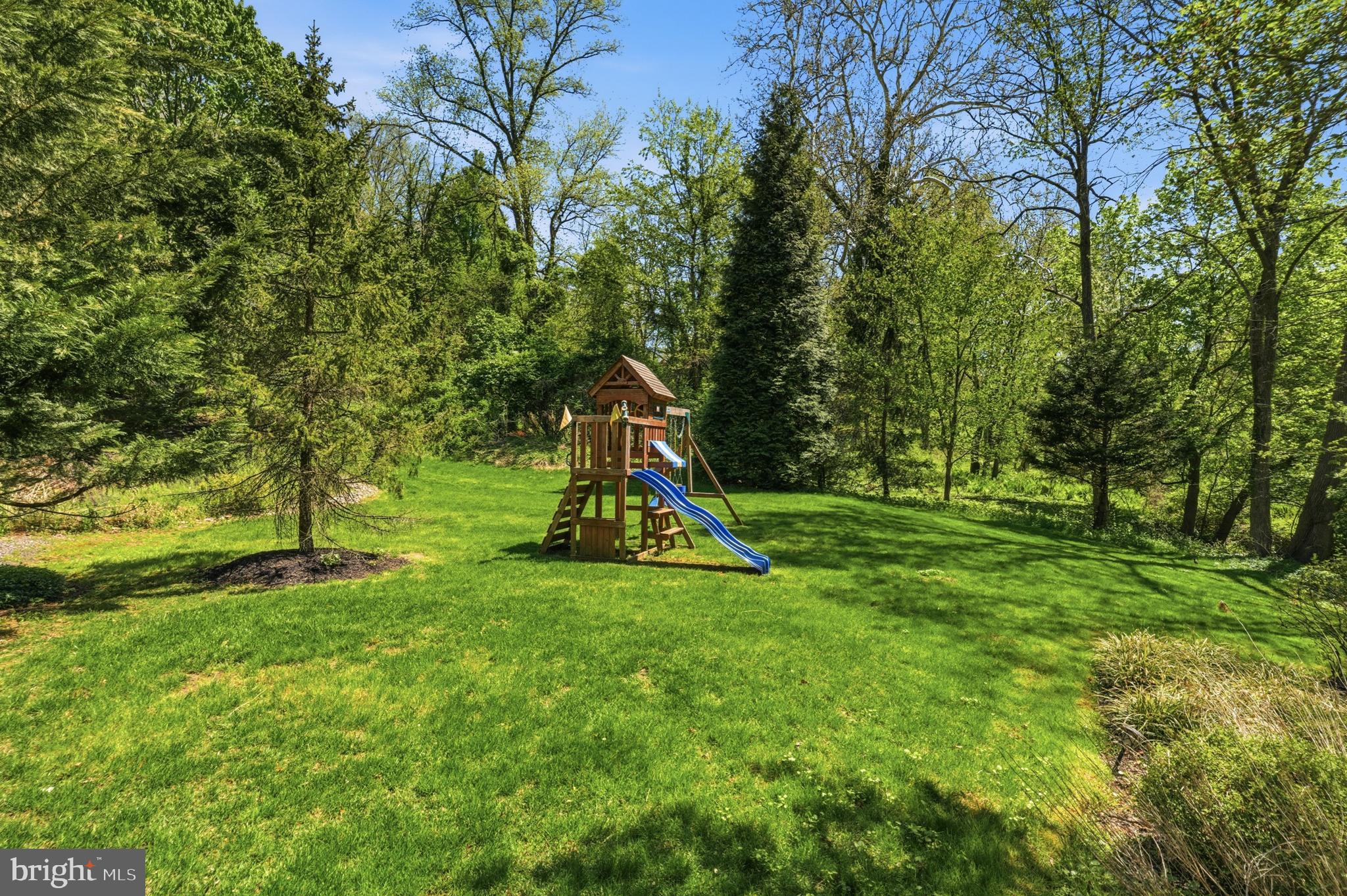 NORTHWOOD - Residential