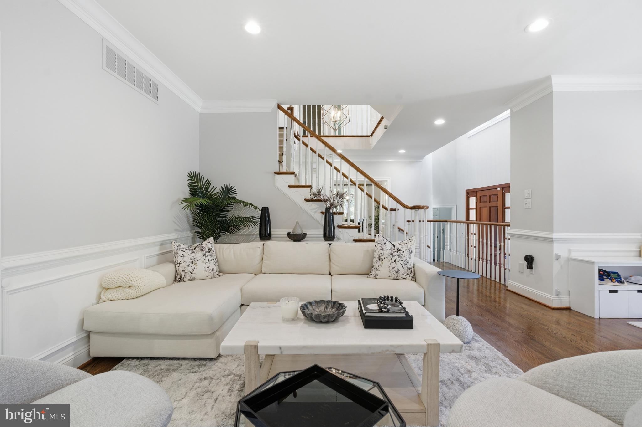 NORTHWOOD - Residential