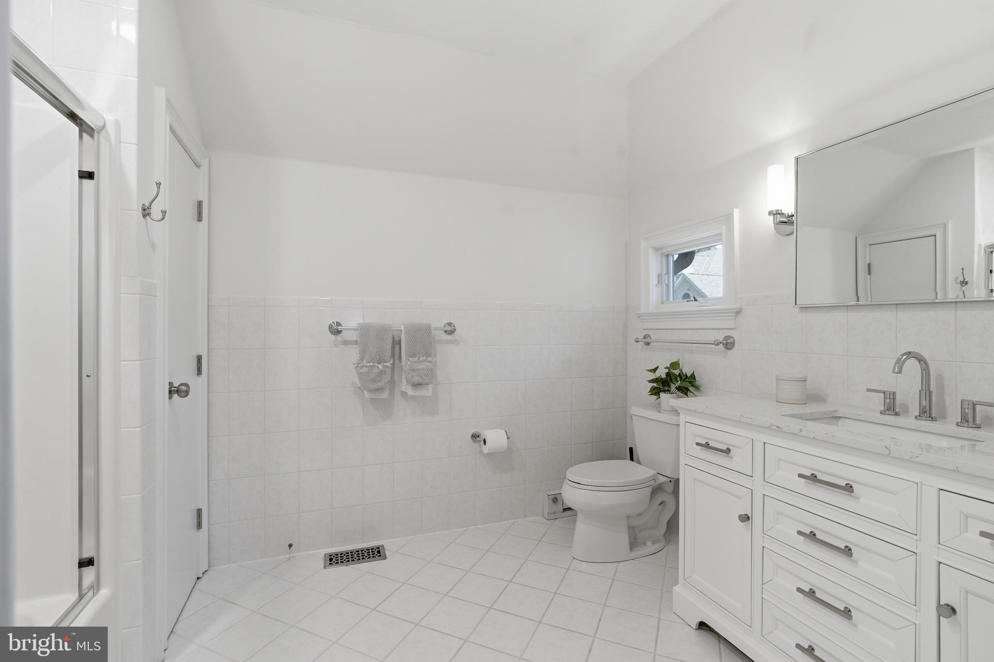 NORTHWOOD - Residential