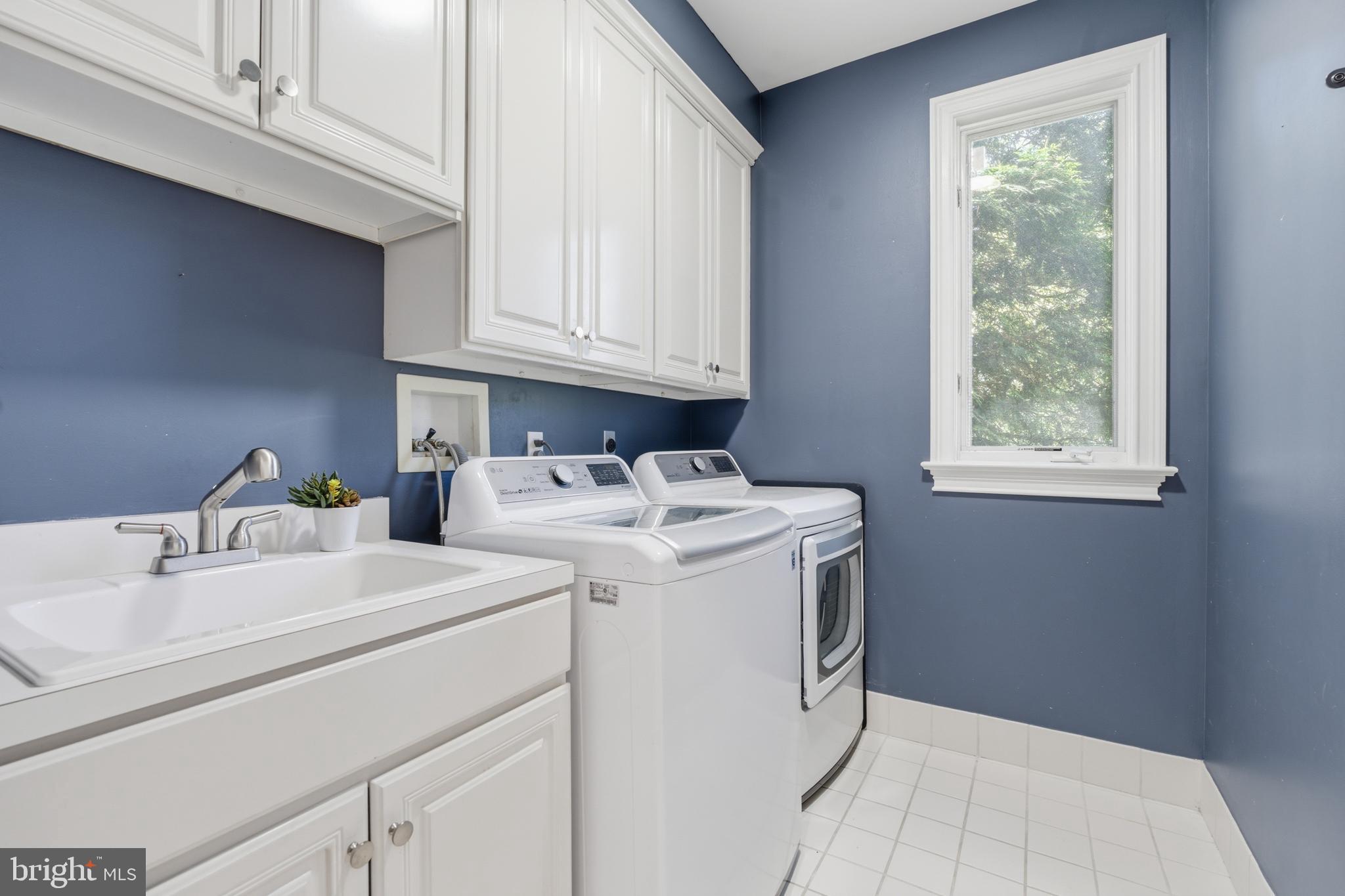 NORTHWOOD - Residential