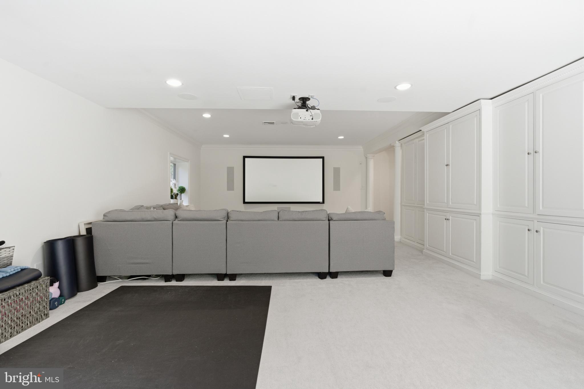 NORTHWOOD - Residential