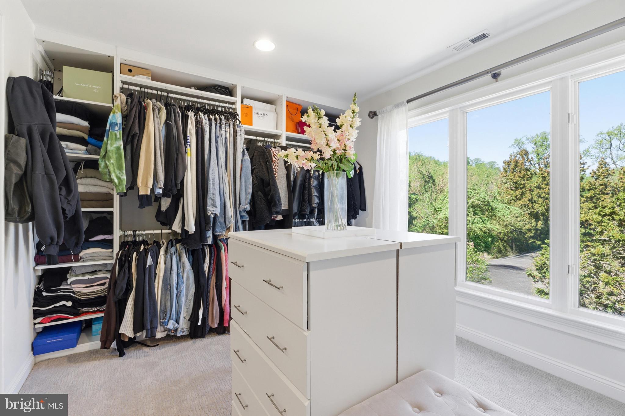 NORTHWOOD - Residential