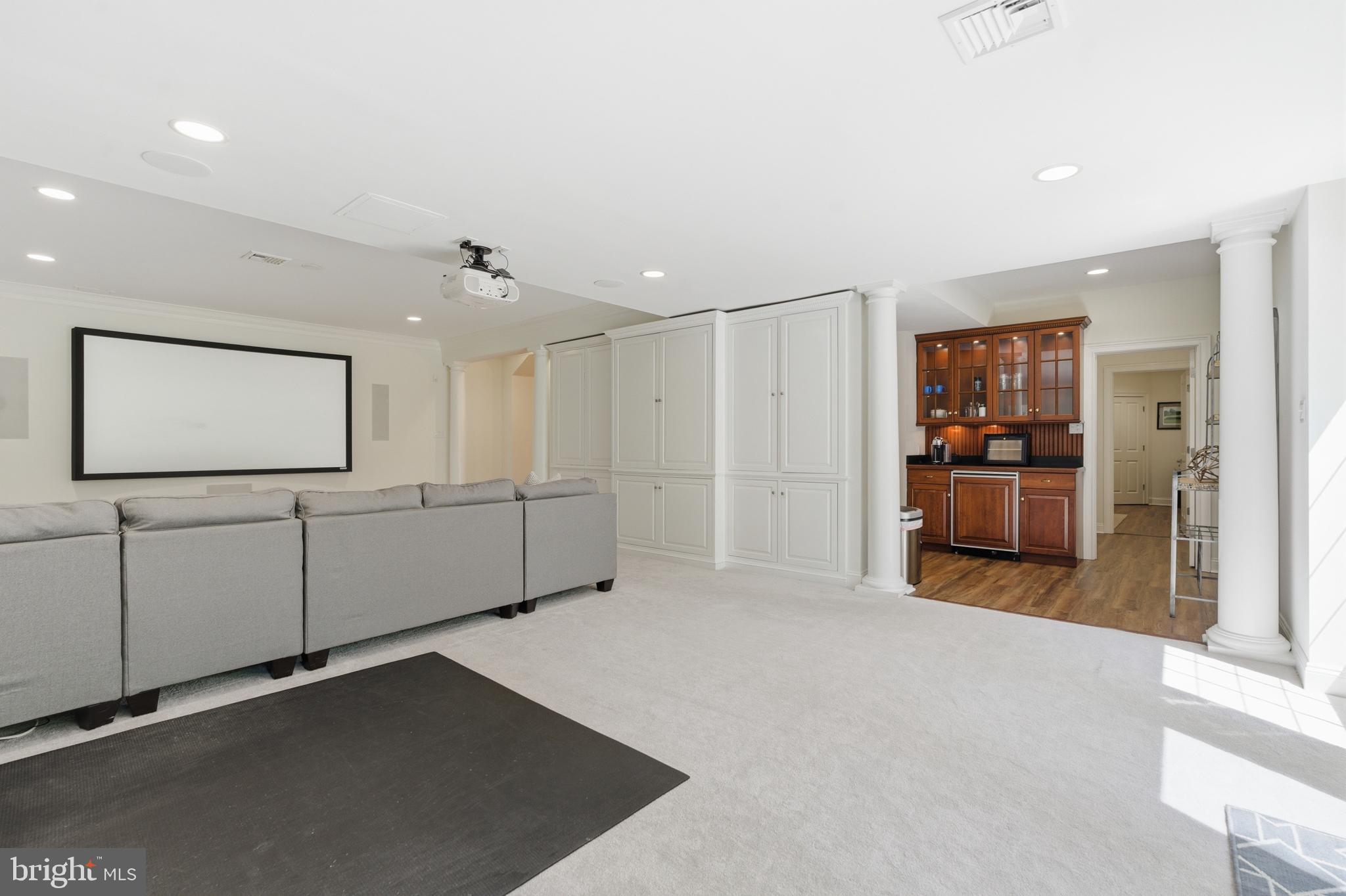 NORTHWOOD - Residential