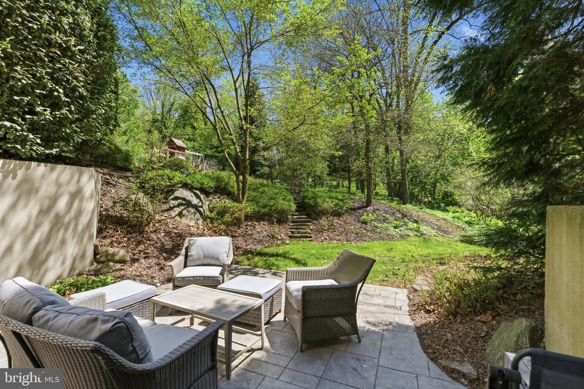 NORTHWOOD - Residential