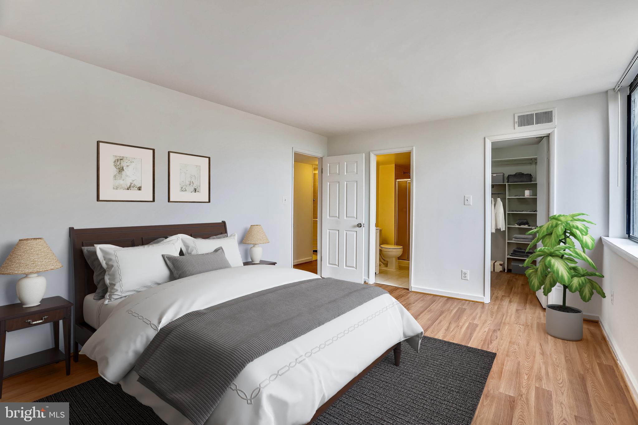 AMERICANA CENTRE - Residential