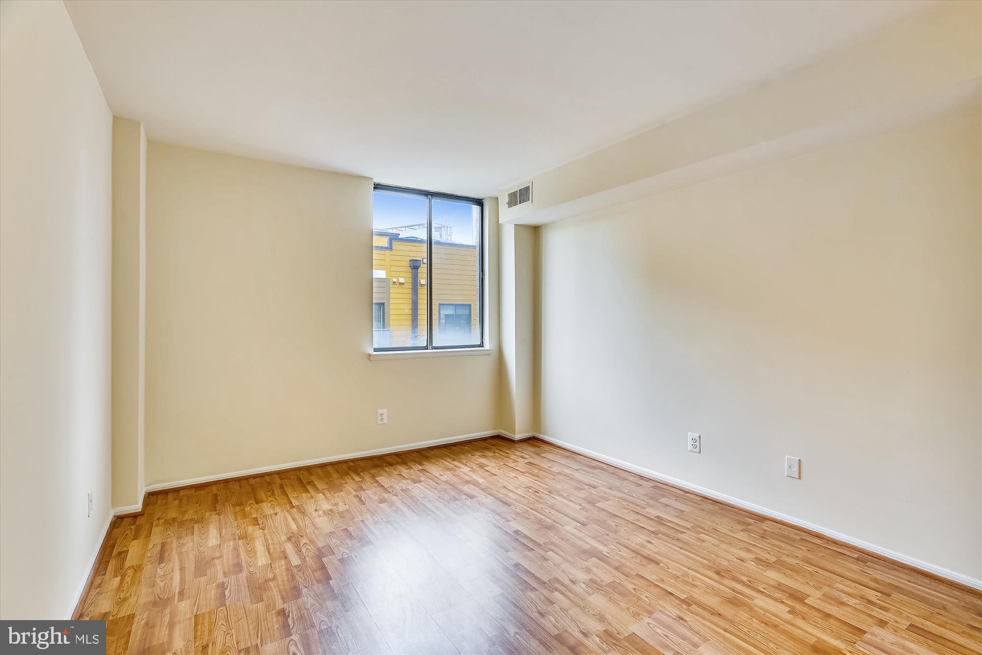 AMERICANA CENTRE - Residential