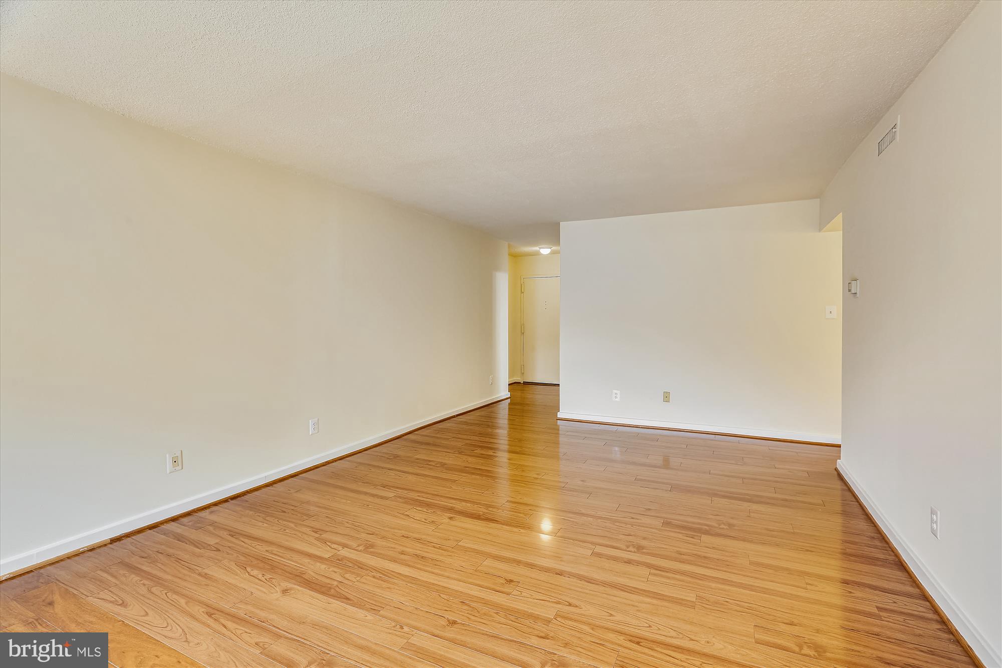 AMERICANA CENTRE - Residential