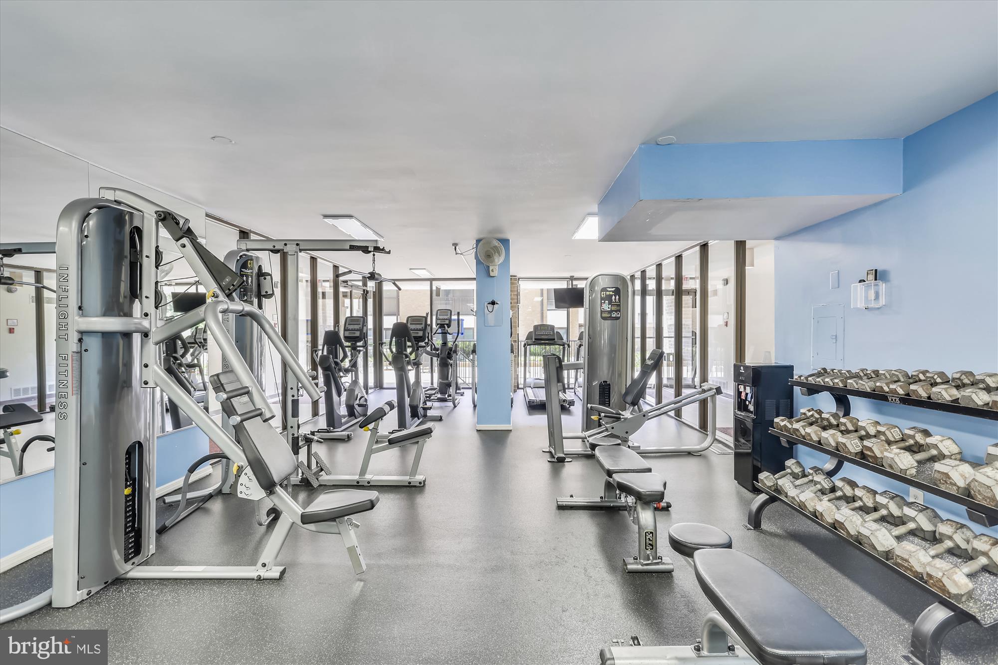 AMERICANA CENTRE - Residential