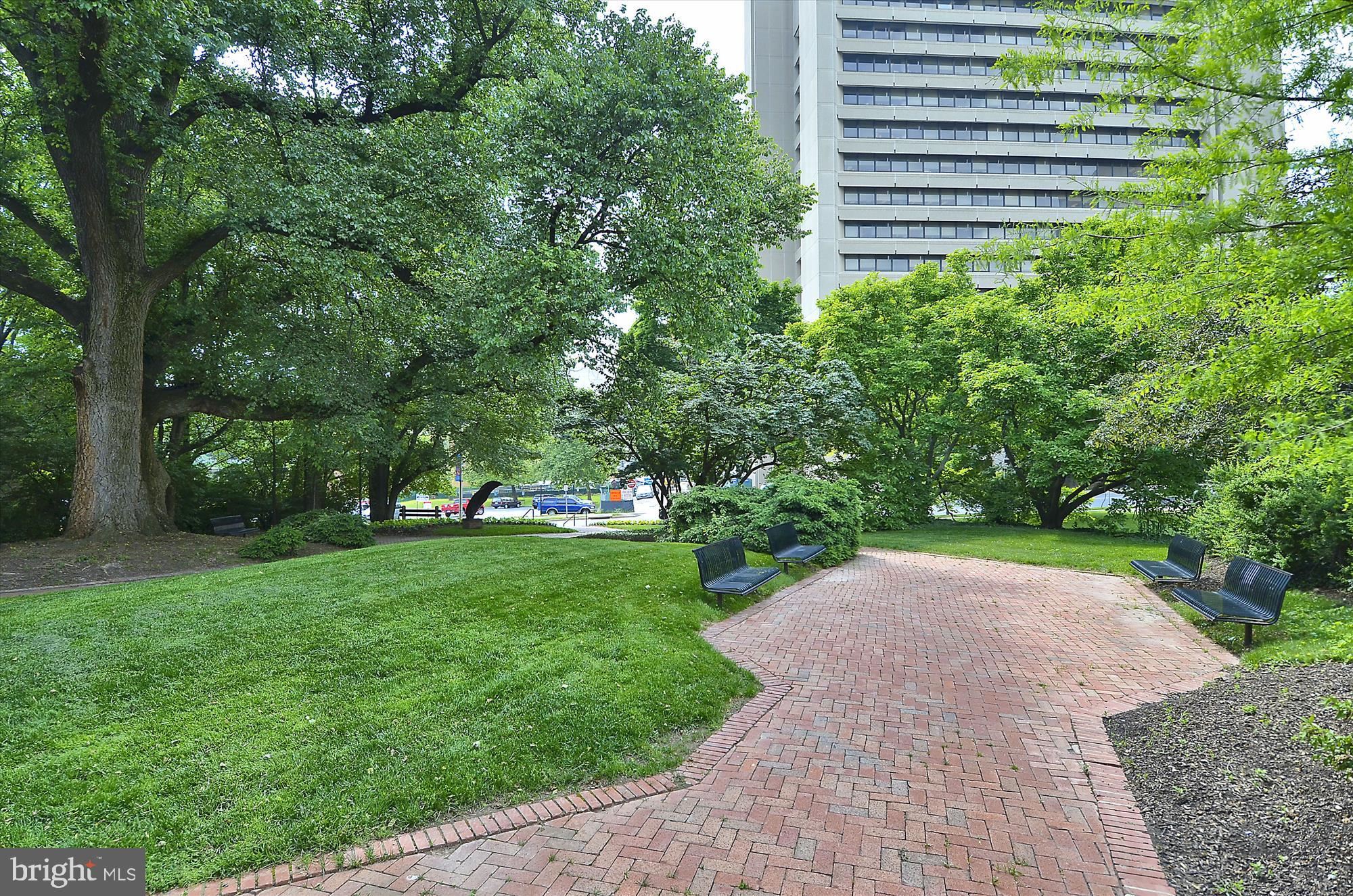 AMERICANA CENTRE - Residential