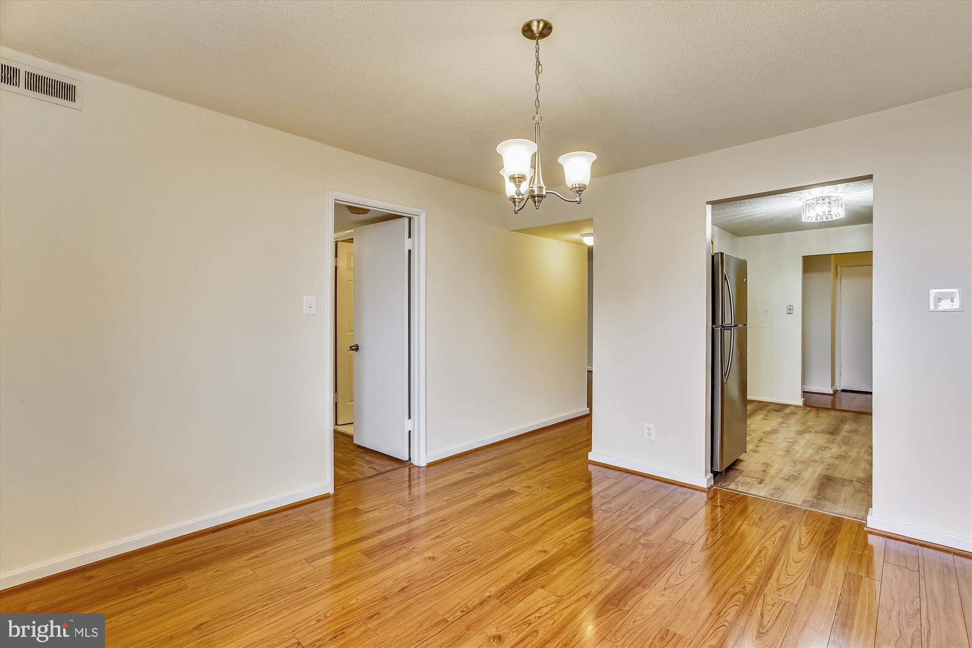 AMERICANA CENTRE - Residential