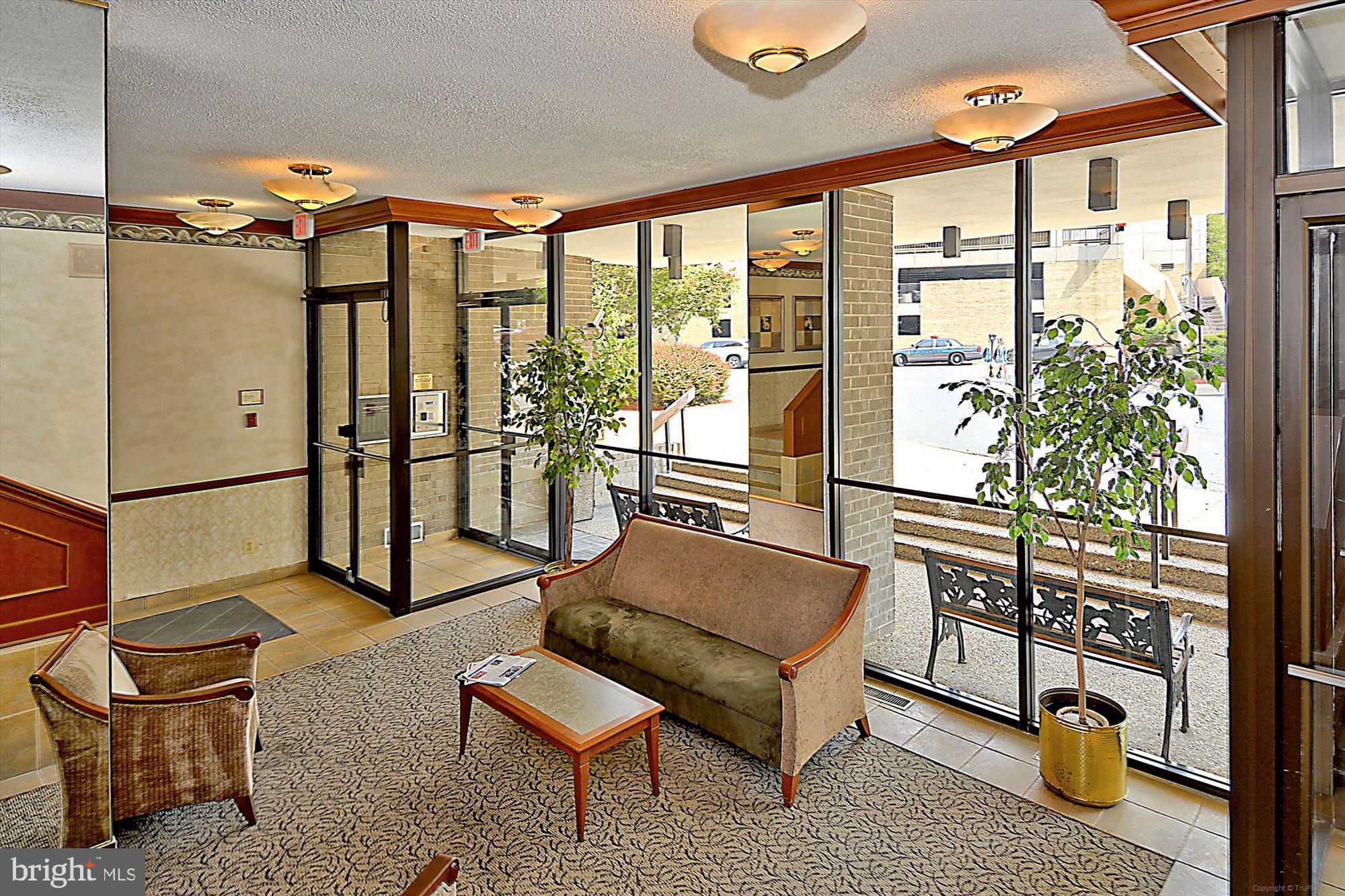 AMERICANA CENTRE - Residential