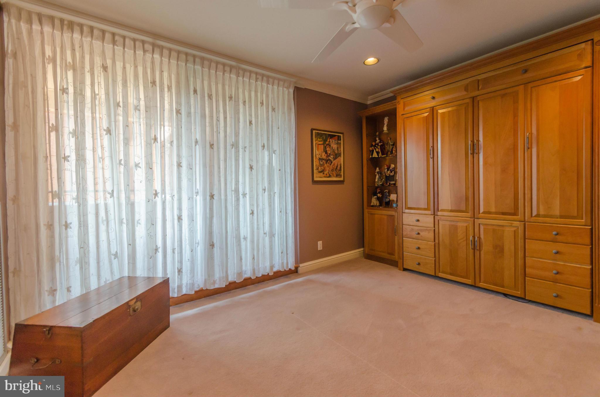 CROSS KEYS - Residential