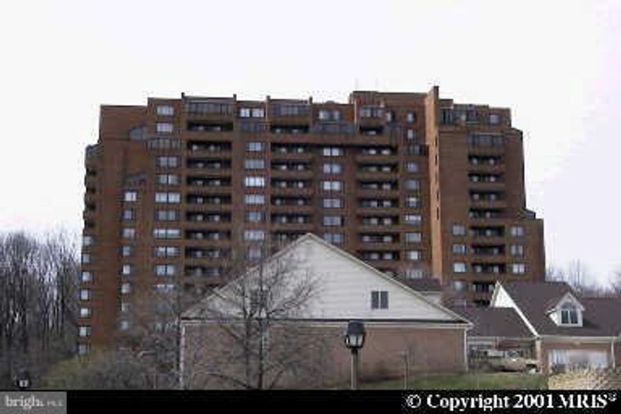 Spectacular double unit (2943 SF) artfully combined and tastefully updated. Expansive master suite with luxury walk-in closets. Gourmet kitchen opens to spacious family room. Elegant library - fabulous views from all rooms. Unlike anything you have ever seen in this full service building. 4 parking spaces, two storage lockers. Condo fee includes all utilities, pool.