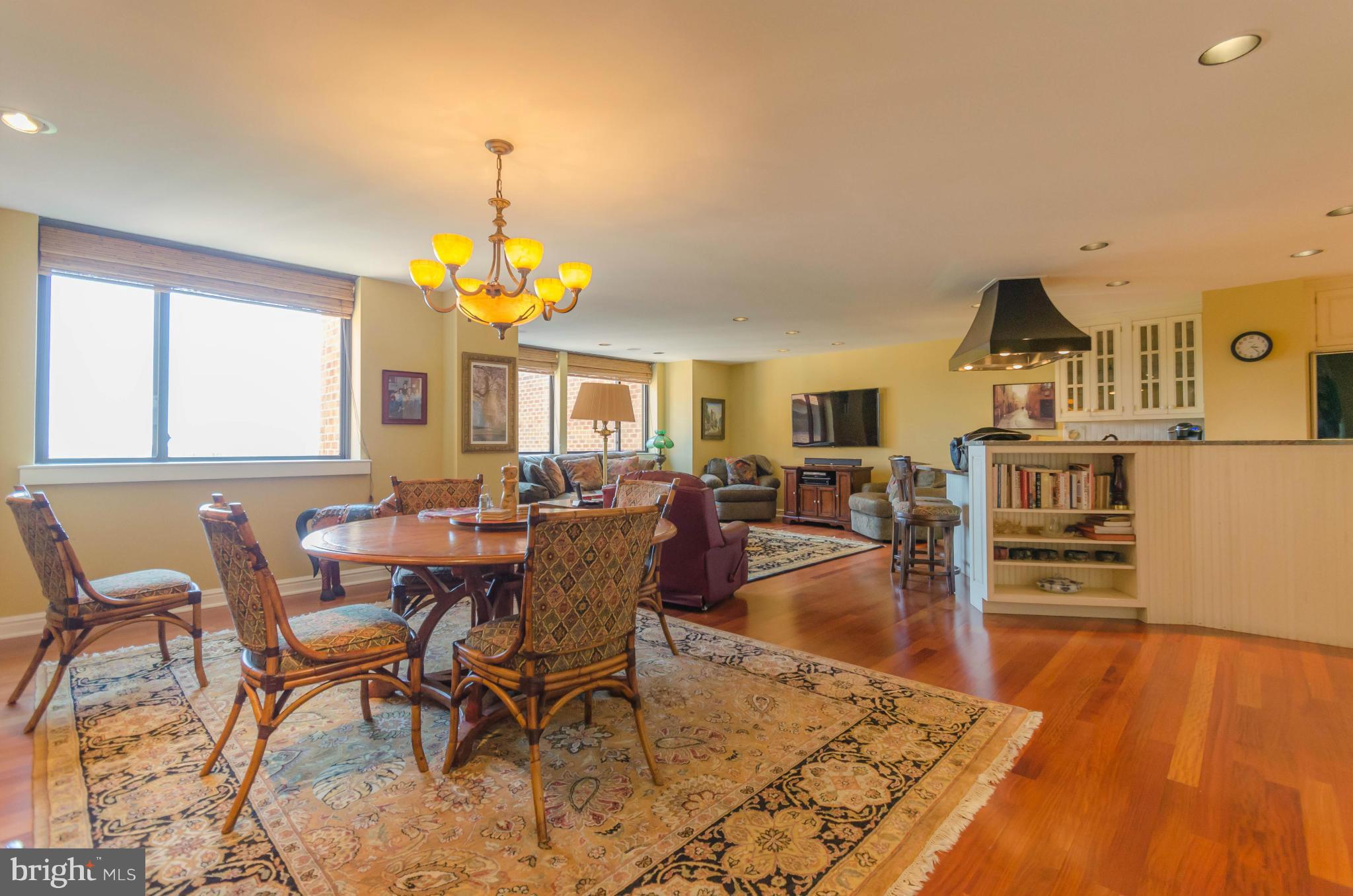 CROSS KEYS - Residential