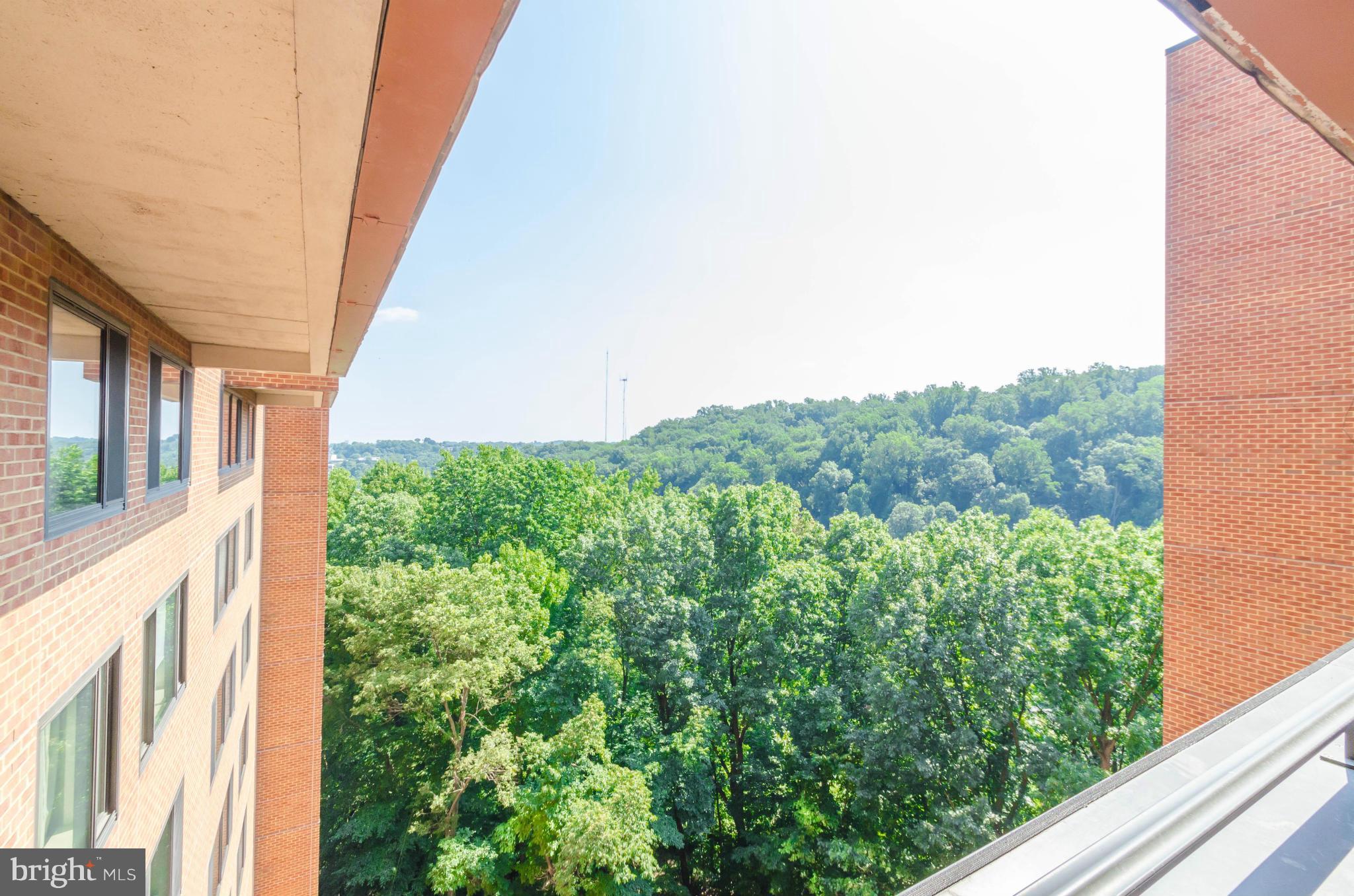 CROSS KEYS - Residential