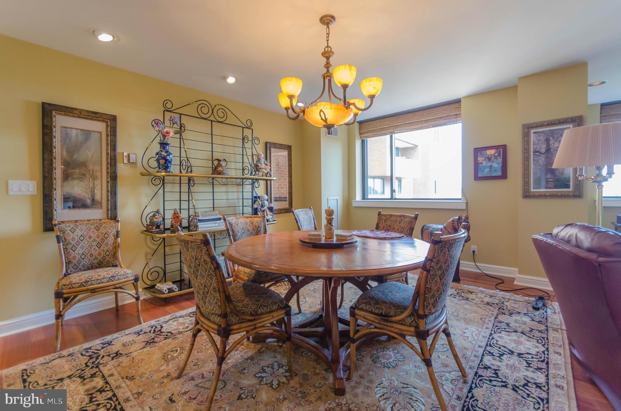 CROSS KEYS - Residential