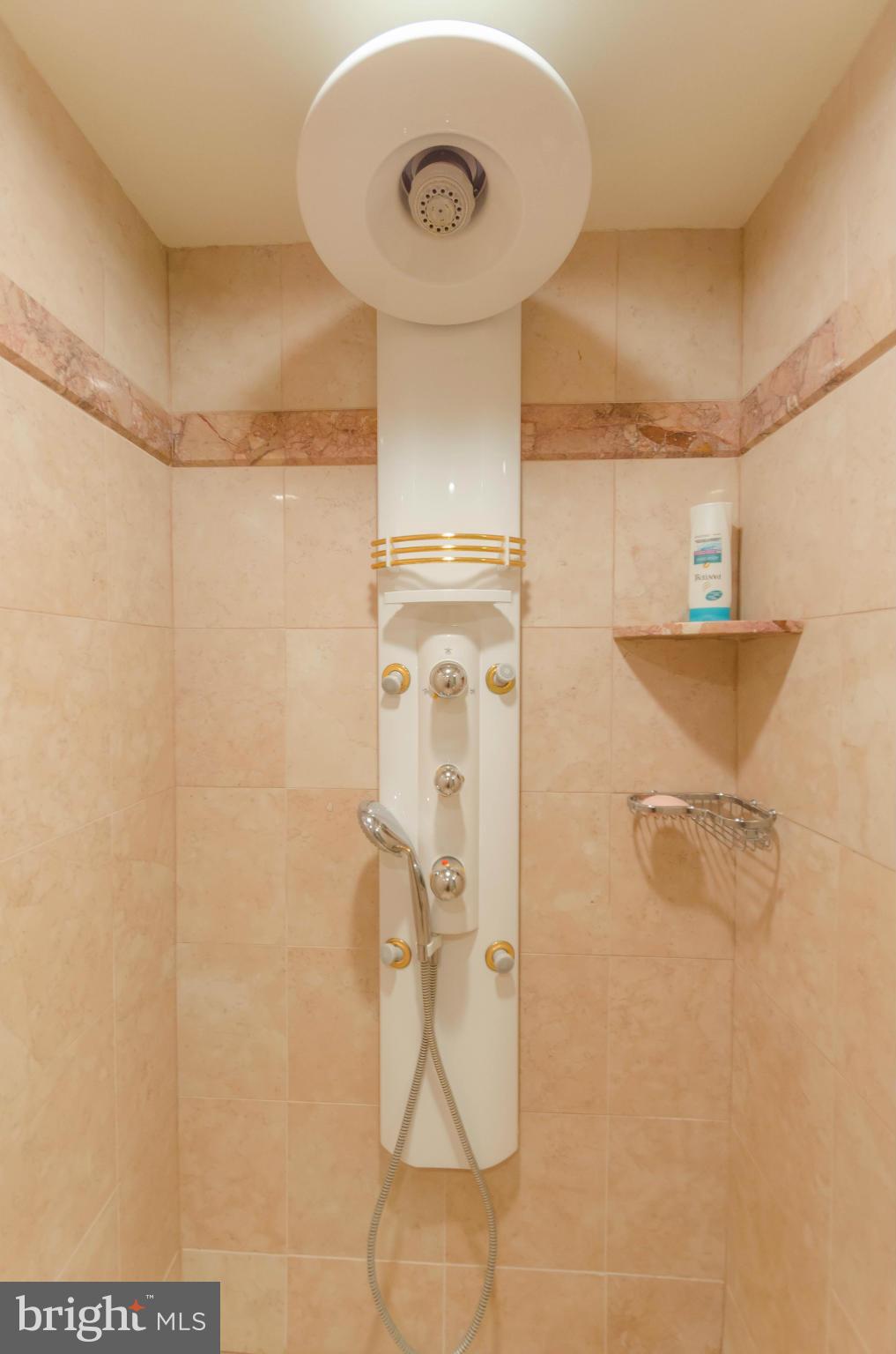 CROSS KEYS - Residential