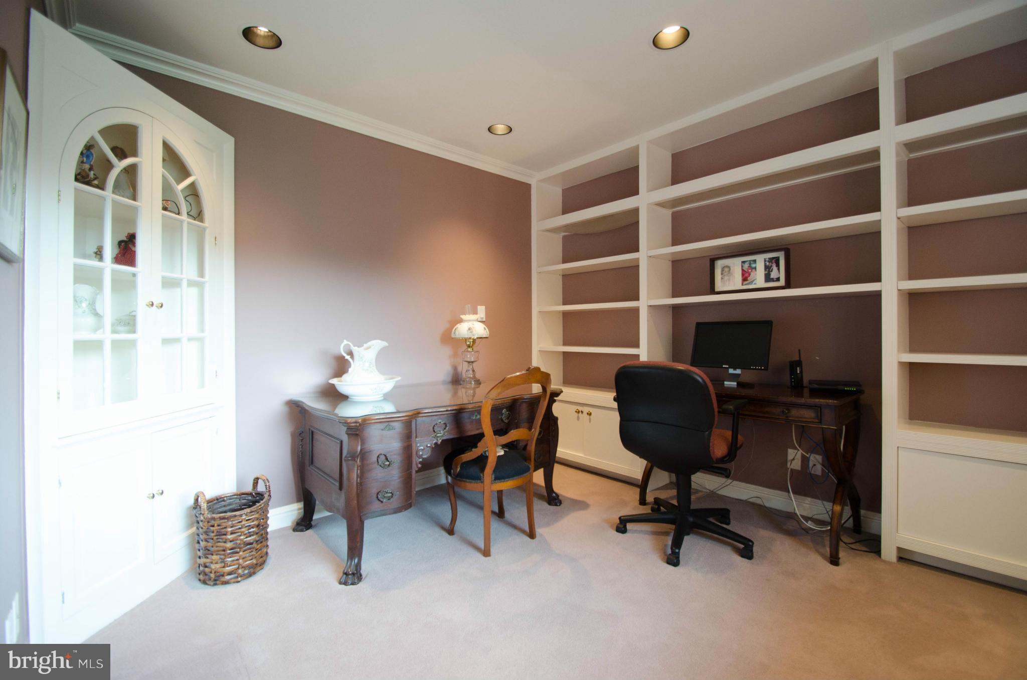 CROSS KEYS - Residential