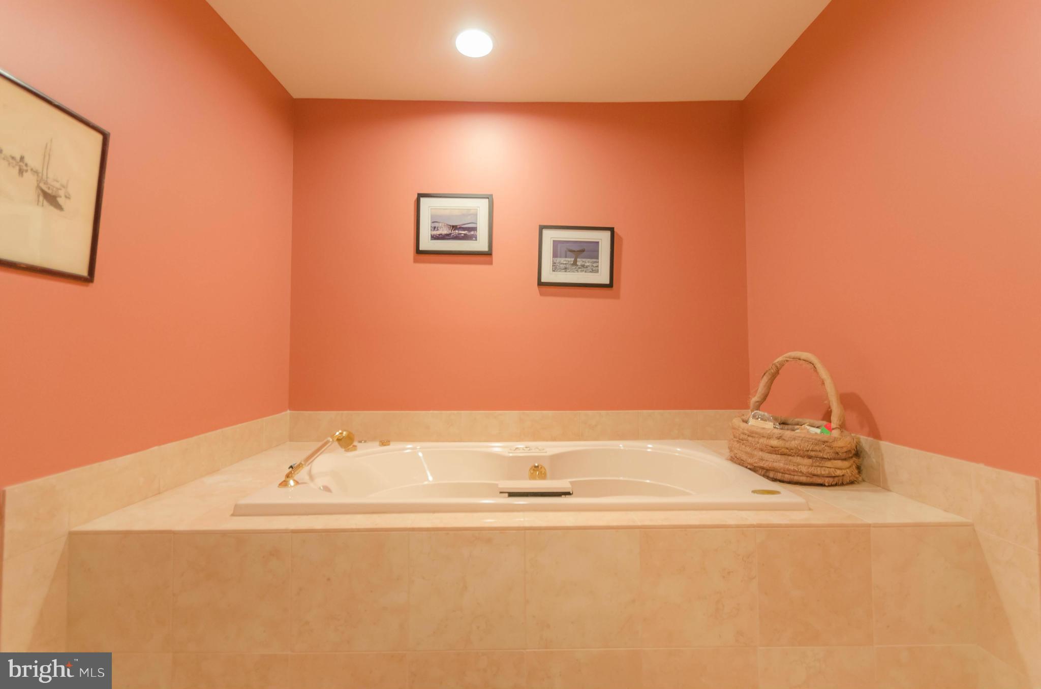 CROSS KEYS - Residential