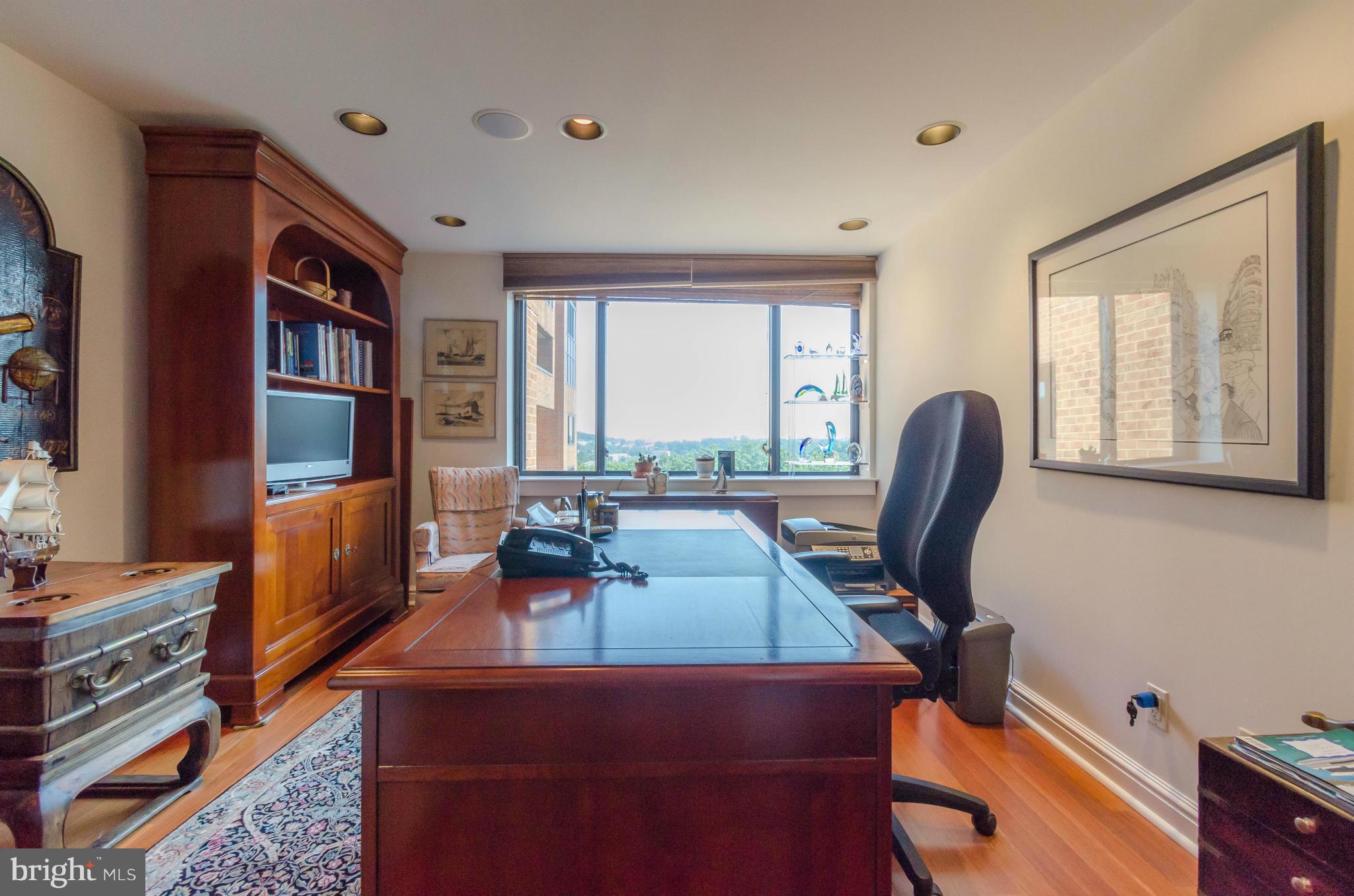 CROSS KEYS - Residential