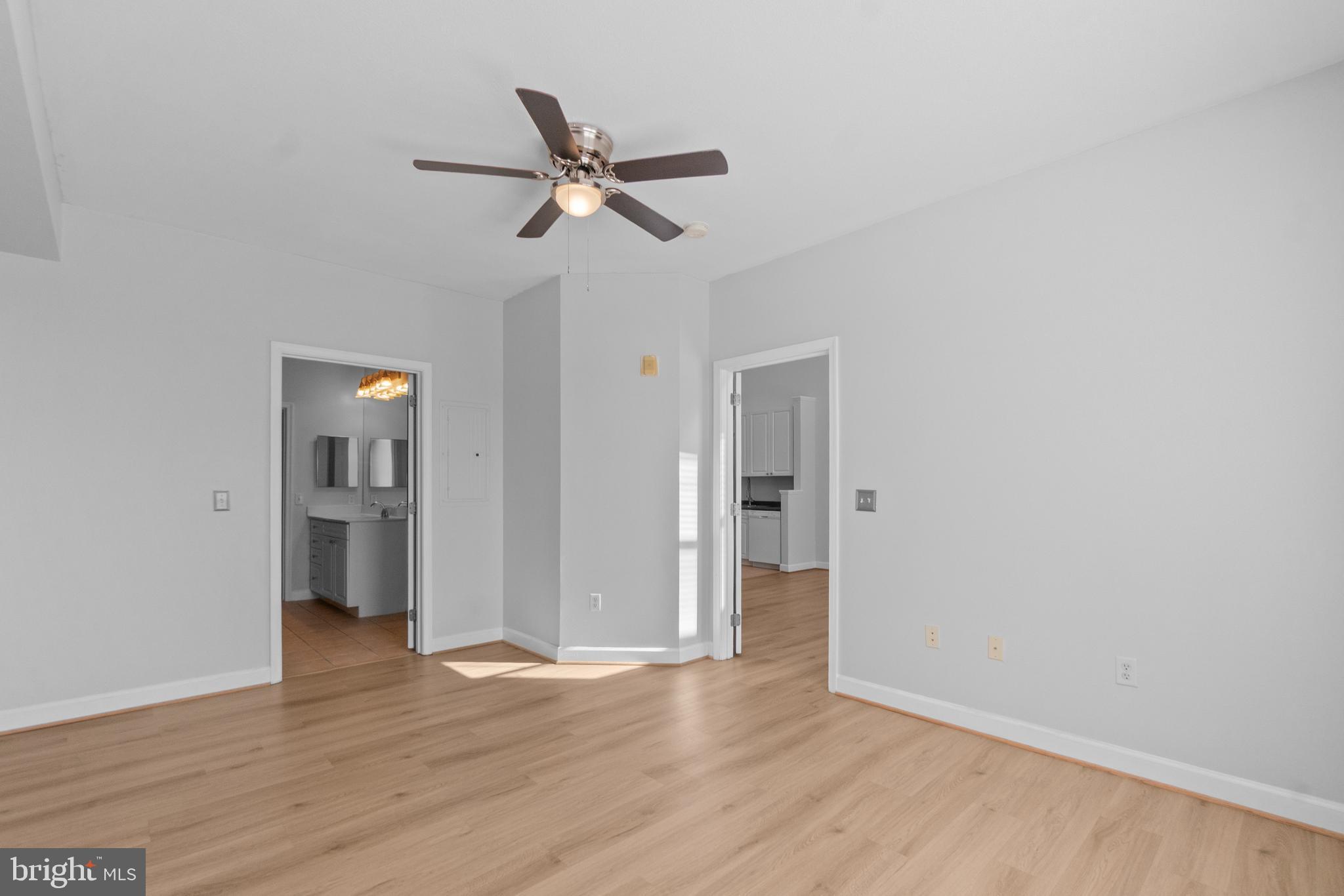 FITZ AT ROCKVILLE TOWN C - Residential
