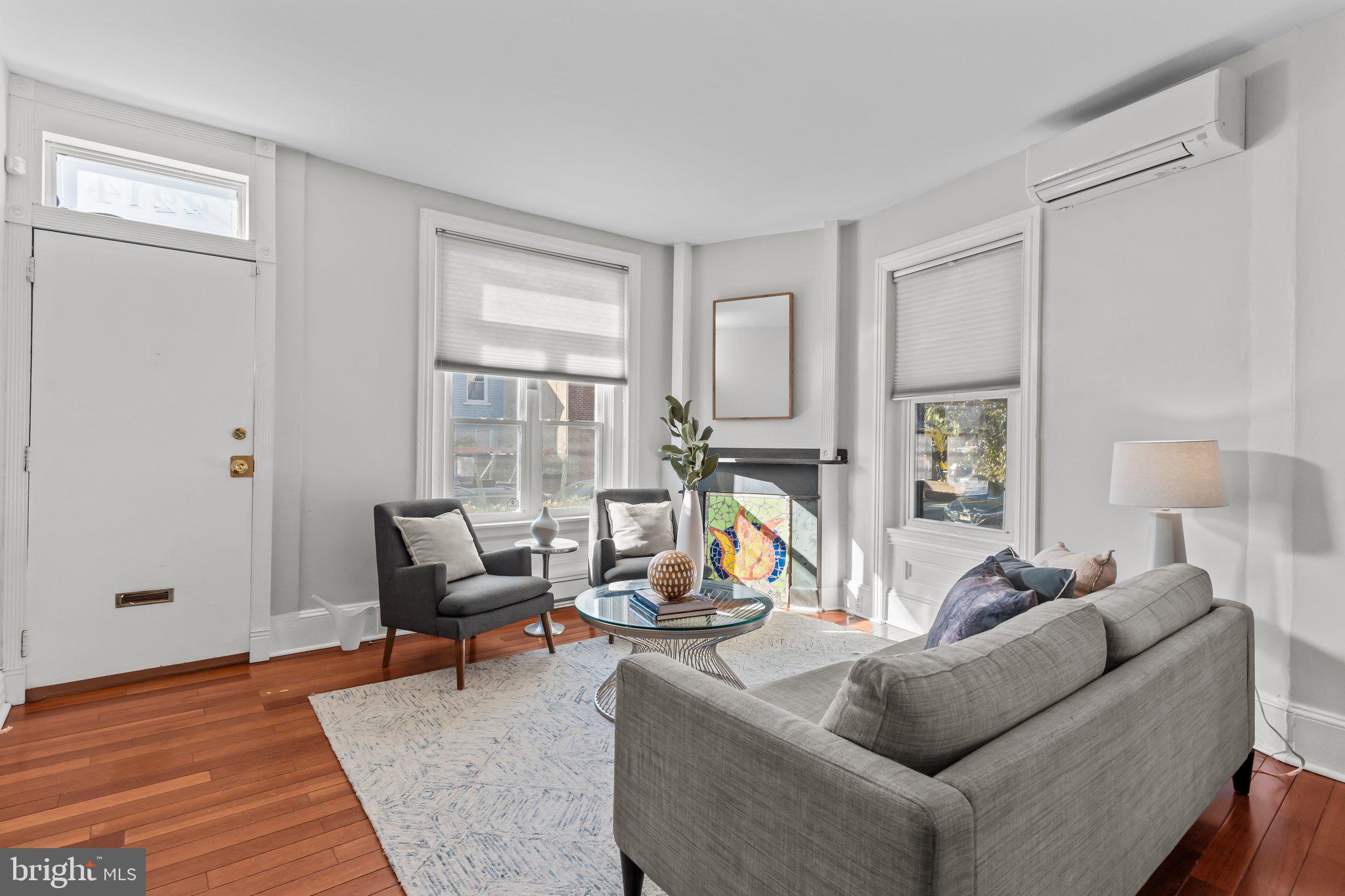 2214 CEDAR STREET