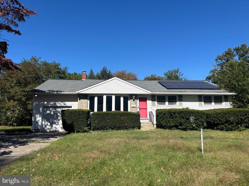 Photo of 423 Park Boulevard, MOORESTOWN, NJ 08057 (MLS # NJBL2097738)