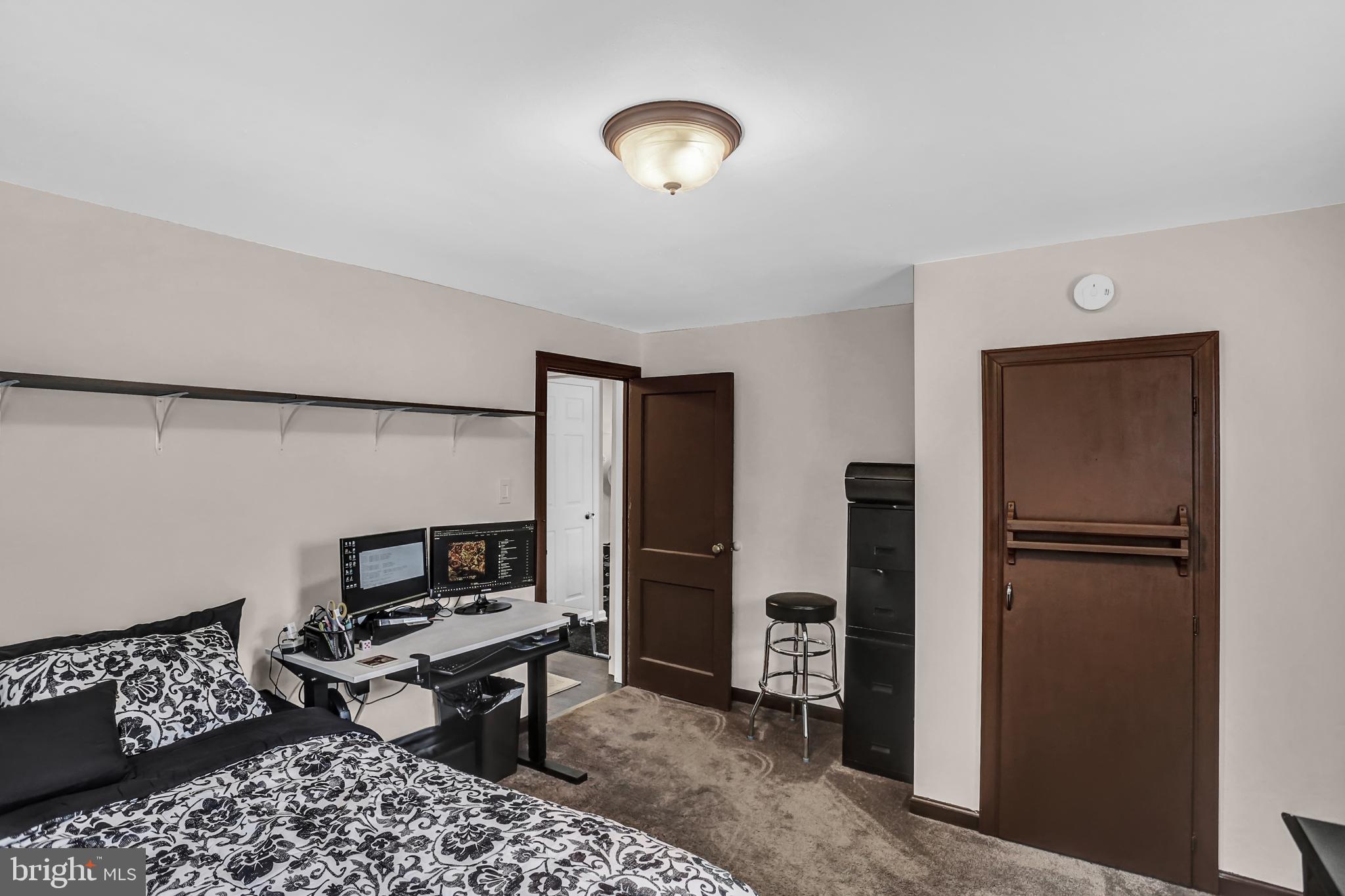 GLEN ROCK BORO - Residential