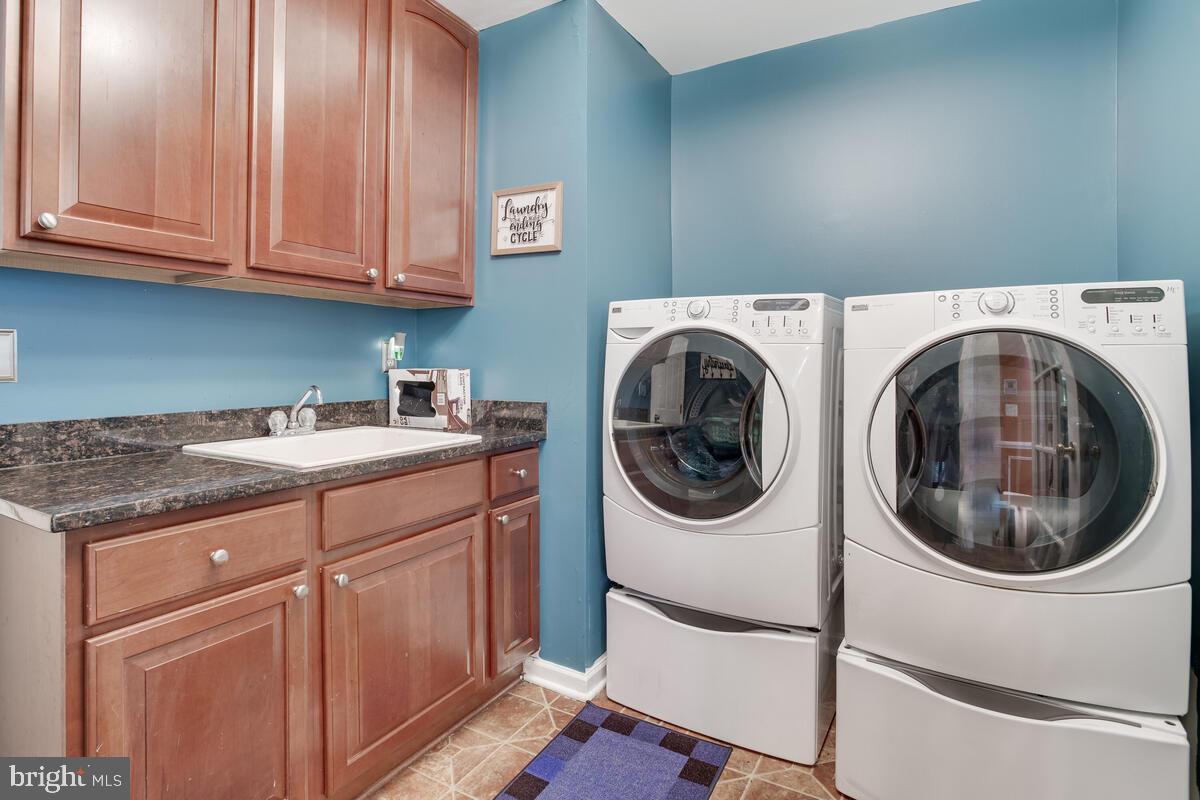 BRENTWOOD - Residential