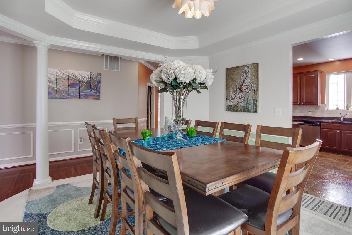 BRENTWOOD - Residential