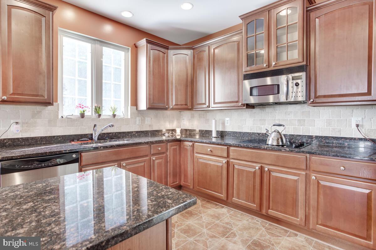 BRENTWOOD - Residential