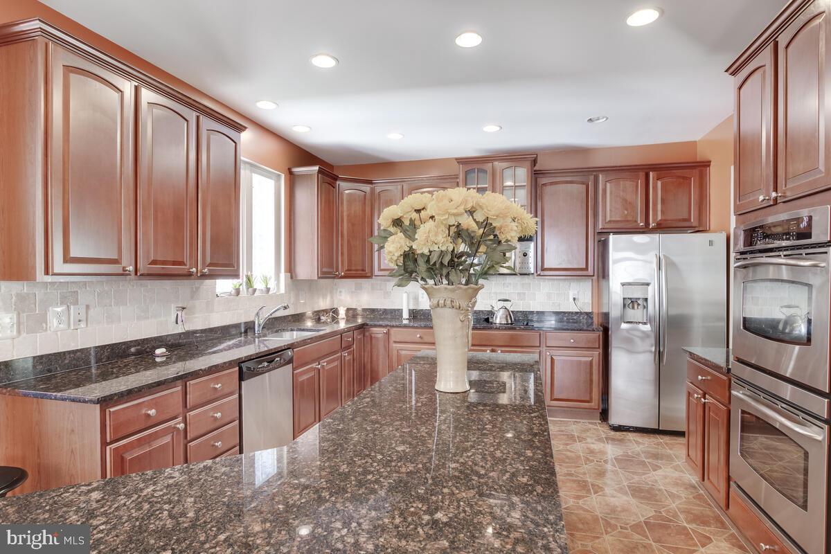 BRENTWOOD - Residential