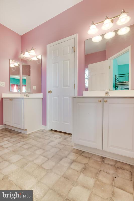 BRENTWOOD - Residential