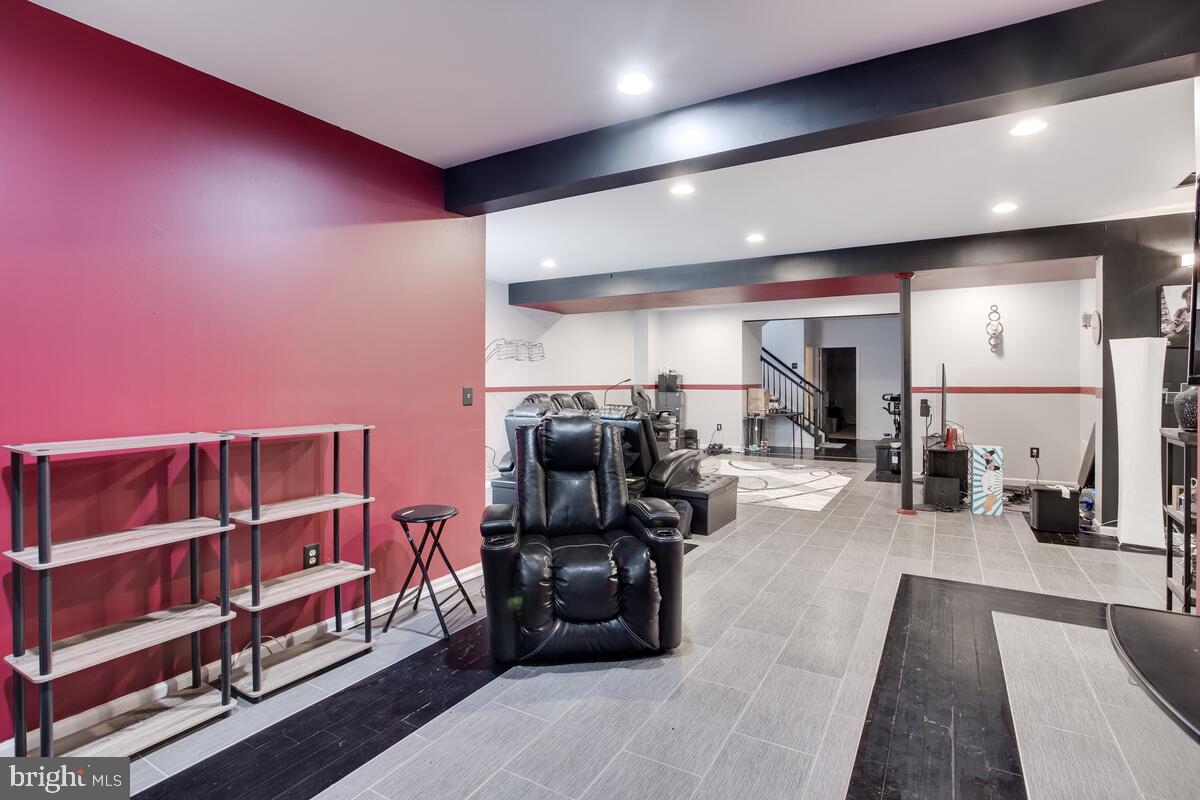 BRENTWOOD - Residential