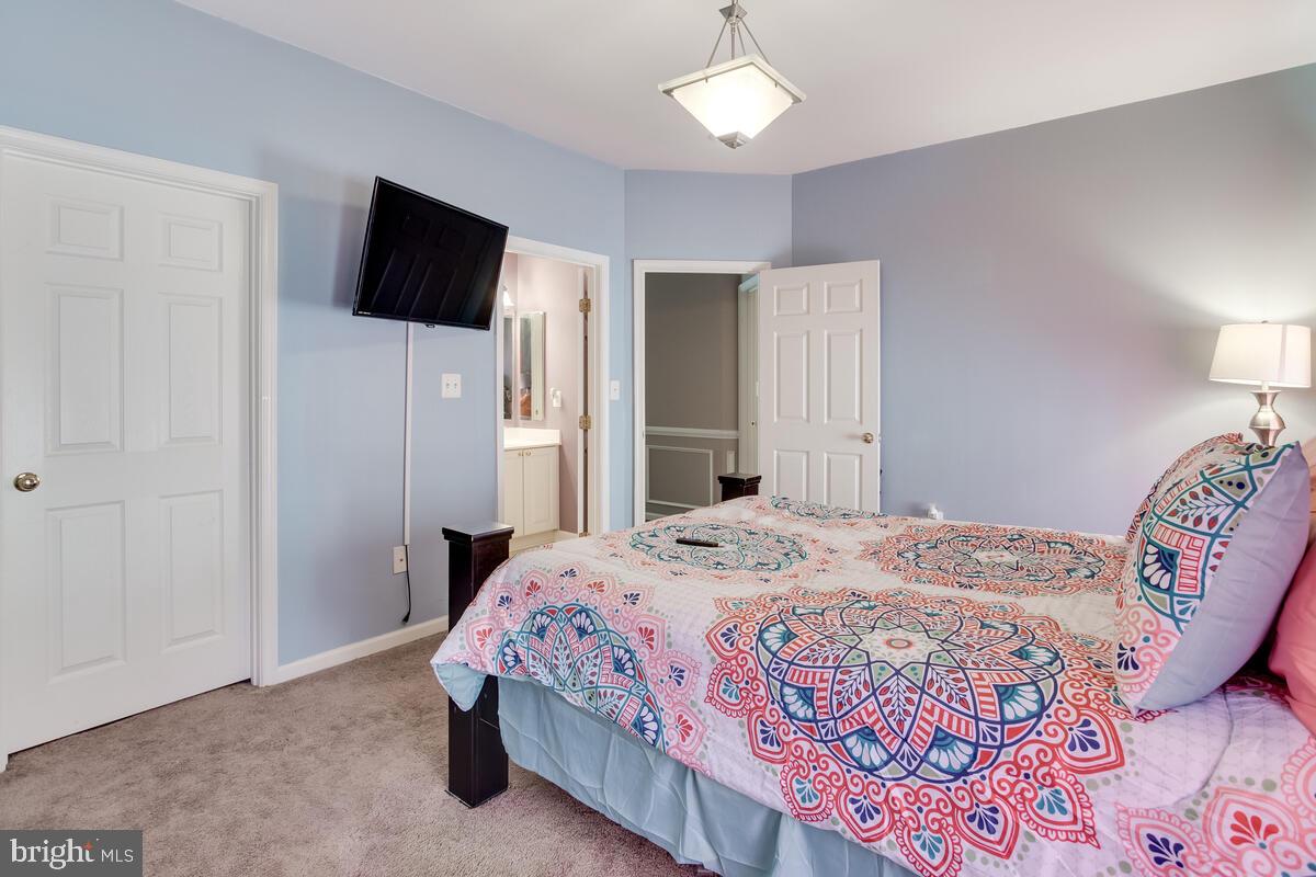 BRENTWOOD - Residential