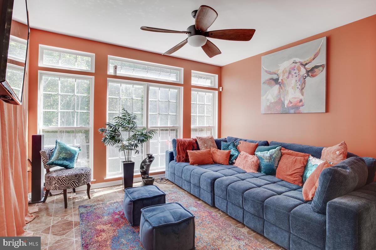 BRENTWOOD - Residential